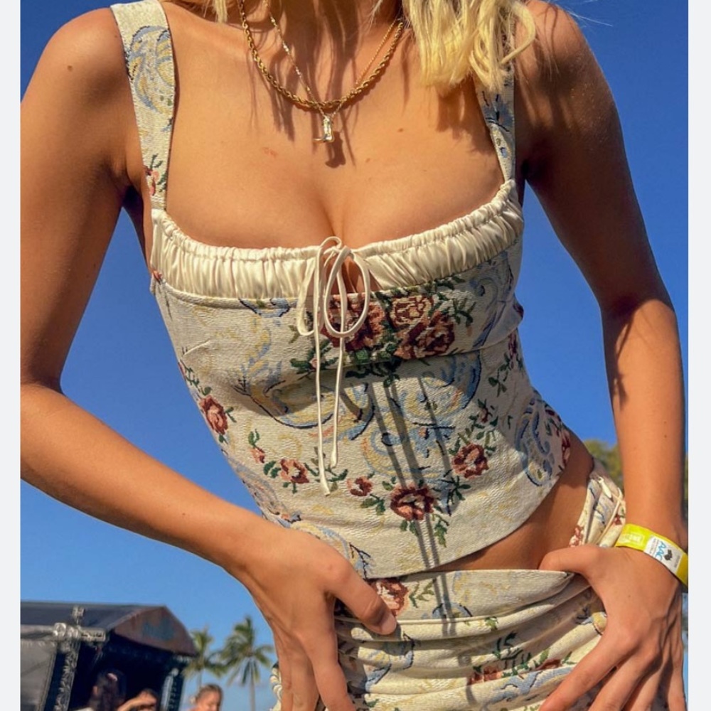 Beginning boutique corset top